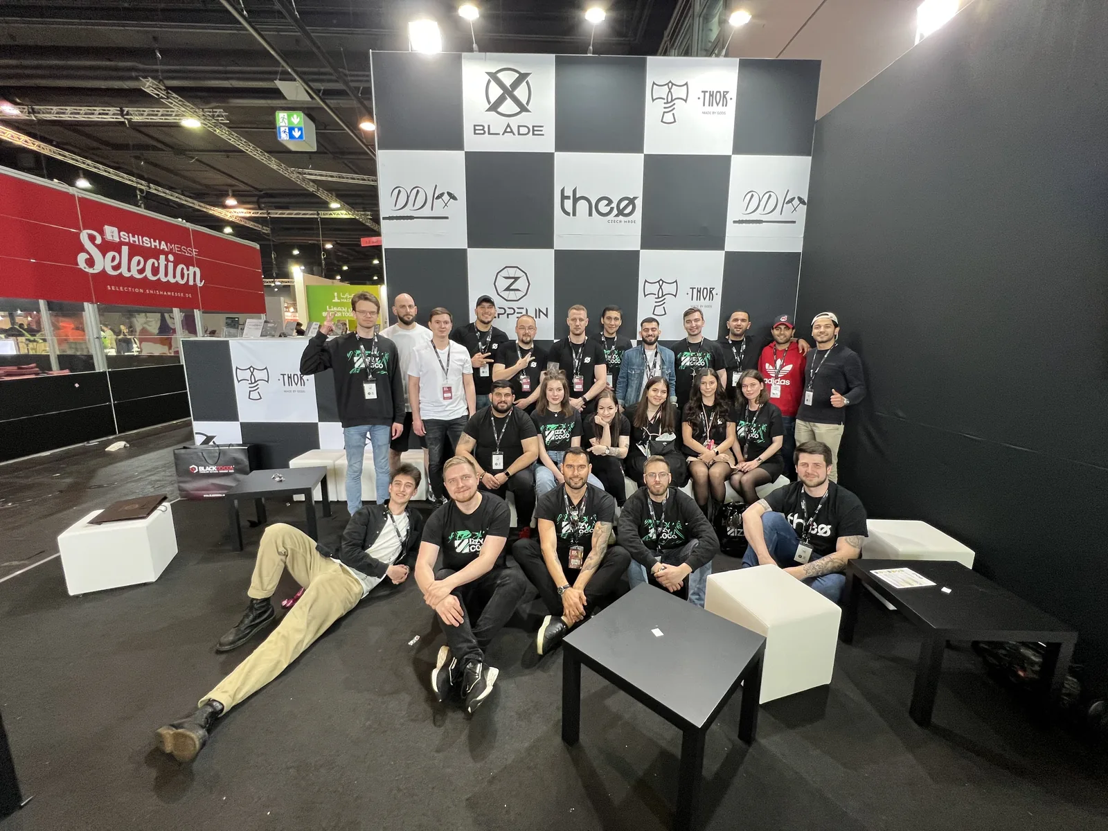 The IZZY COCO team at our Shisha Messe stand in Frankfurt, 2022.
